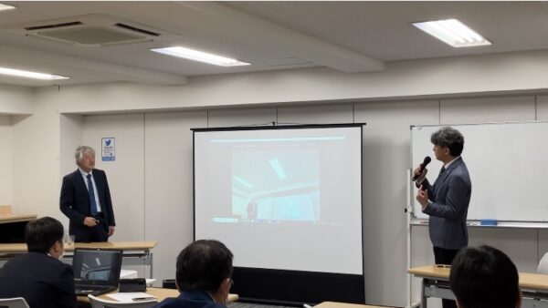 尾形先生による「訪問診療における呼吸器感染症の対策と対応」講演会を行いました。